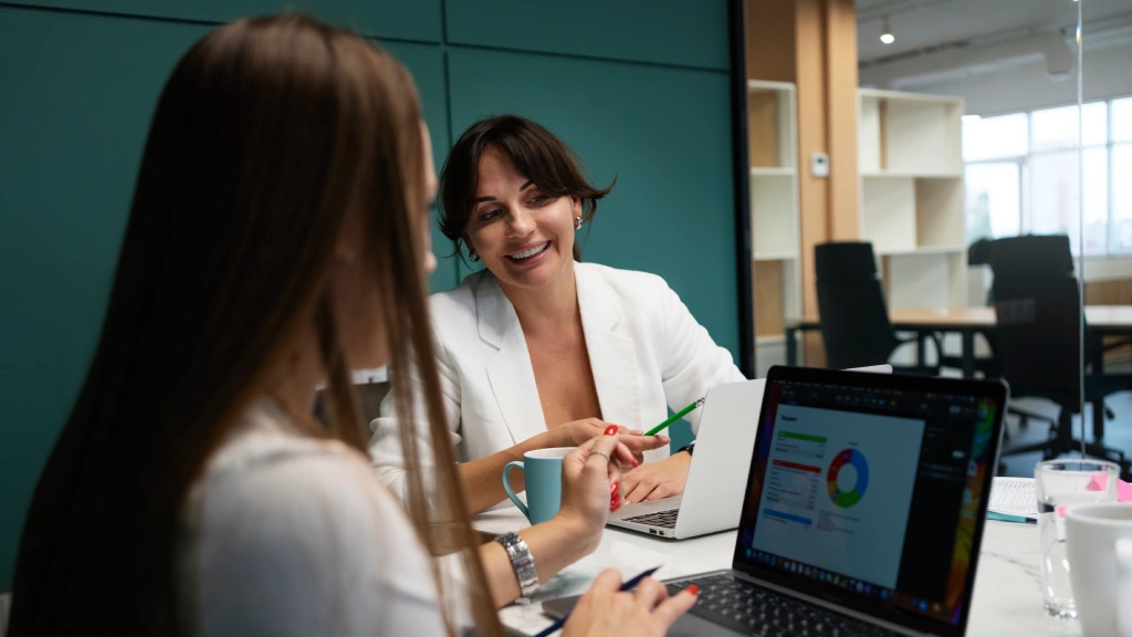 contract staffing solutions review hero header image